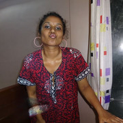 বৌদির মাই জোড়া যেন পাকা তালের মতন টসটসে